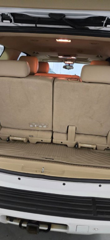 2011 Chevrolet Tahoe Image 7
