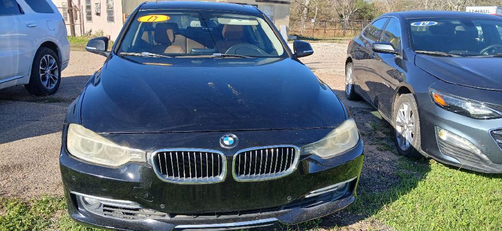 2014 BMW 3 Series Image 2