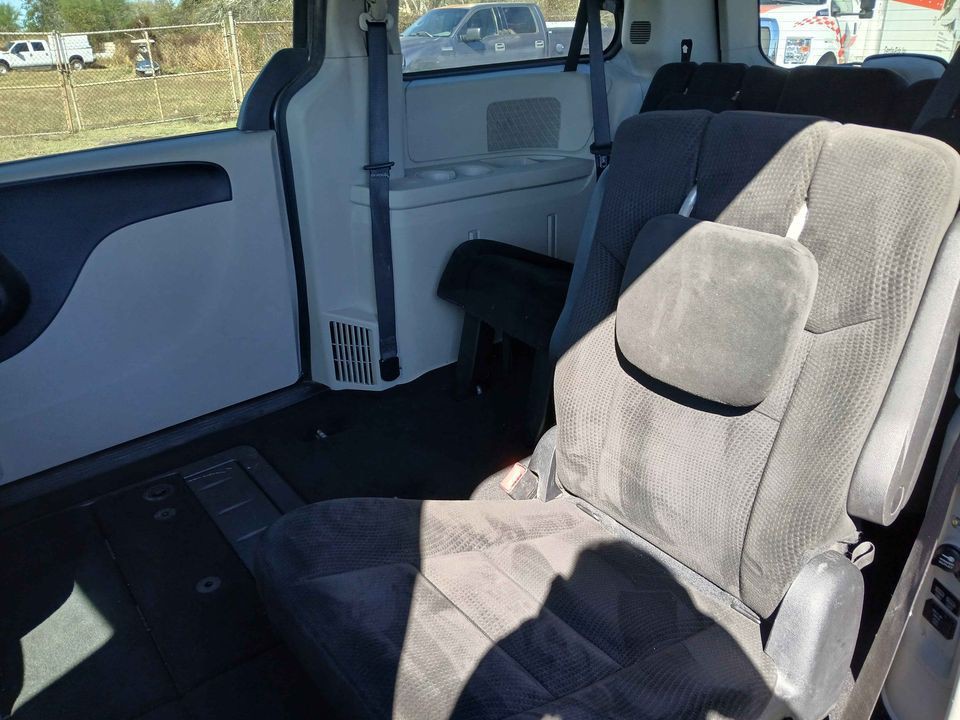 2016 Dodge Grand Caravan Image 5