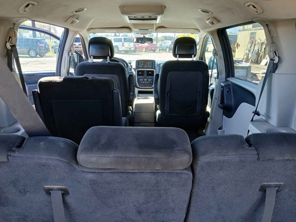 2016 Dodge Grand Caravan Image 12