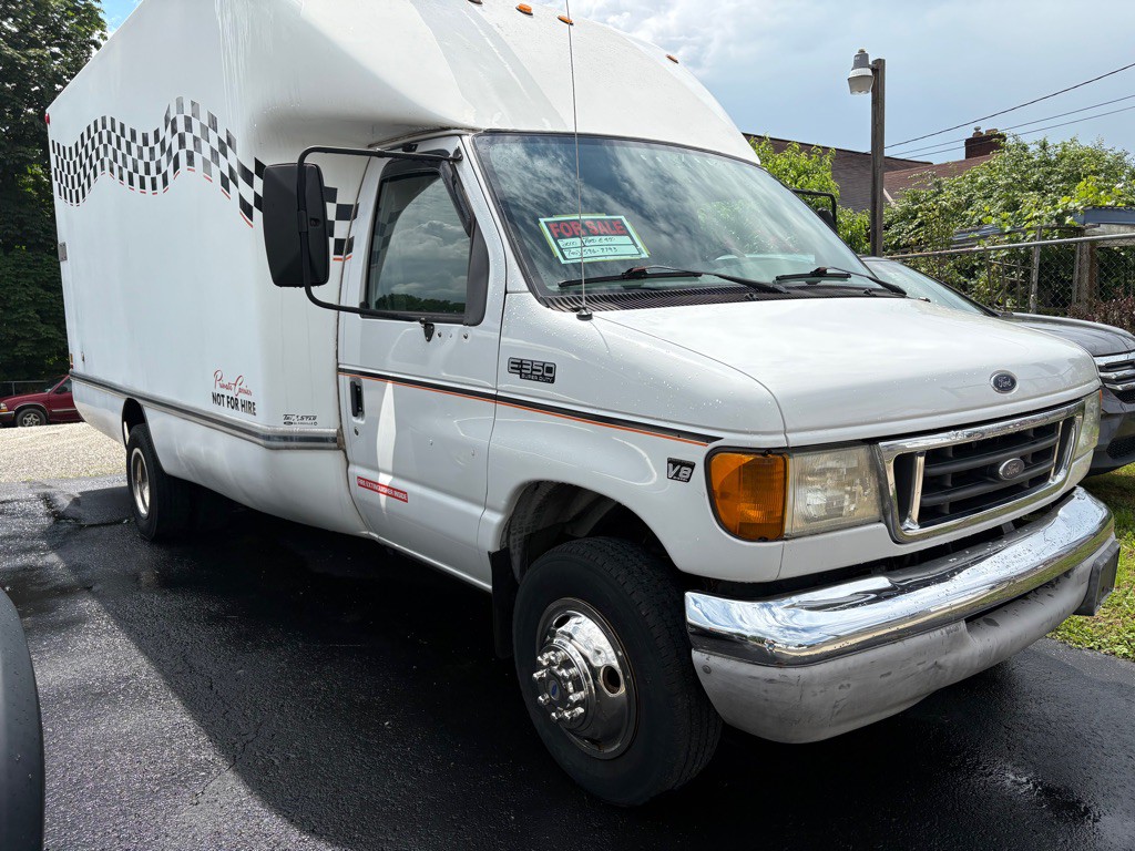 2000 Ford Econoline Image 17