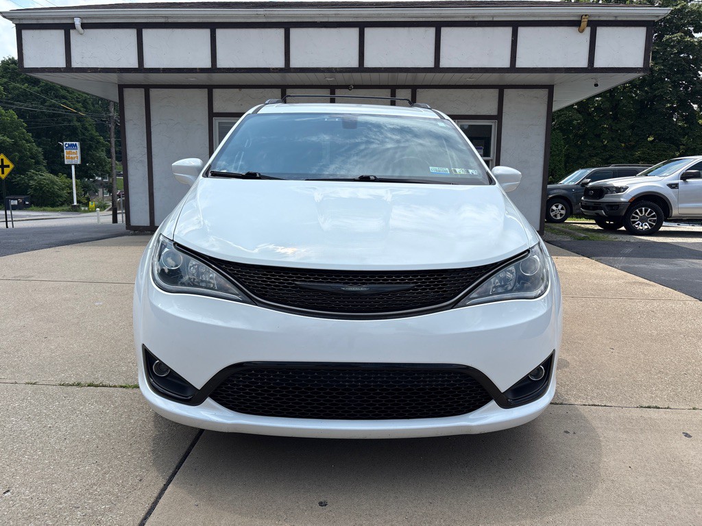 2020 Chrysler Pacifica Image 8