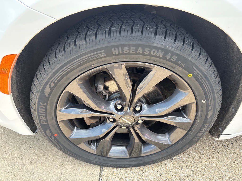 2020 Chrysler Pacifica Image 10