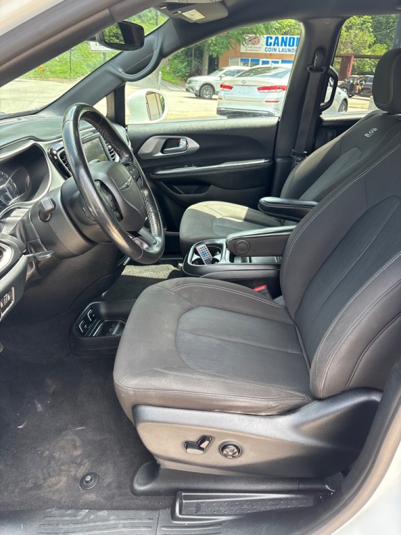 2020 Chrysler Pacifica Image 24