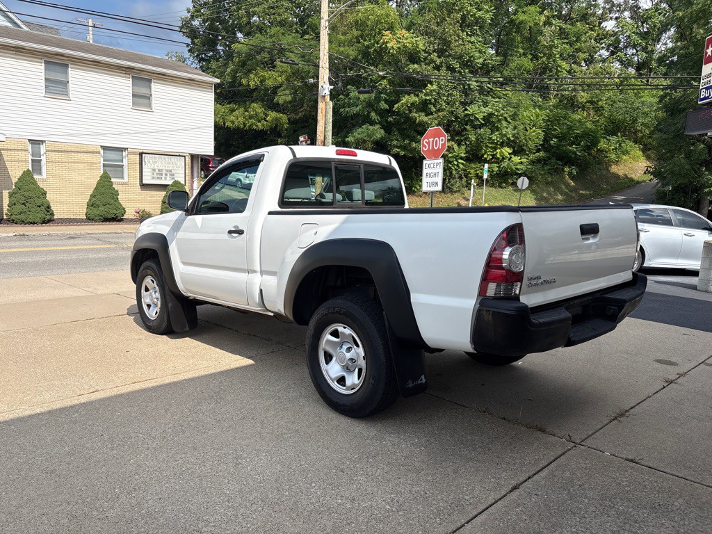 2011 Toyota Tacoma Image 3