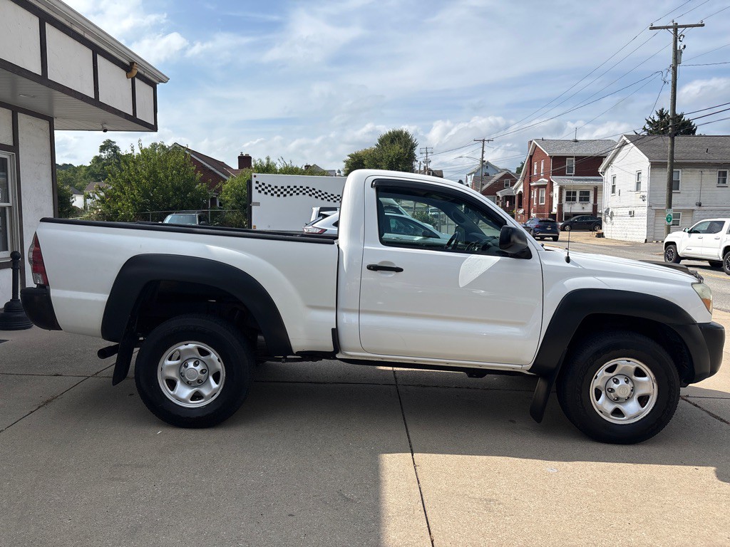 2011 Toyota Tacoma Image 6
