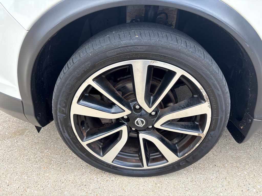 2017 Nissan Rogue Image 9