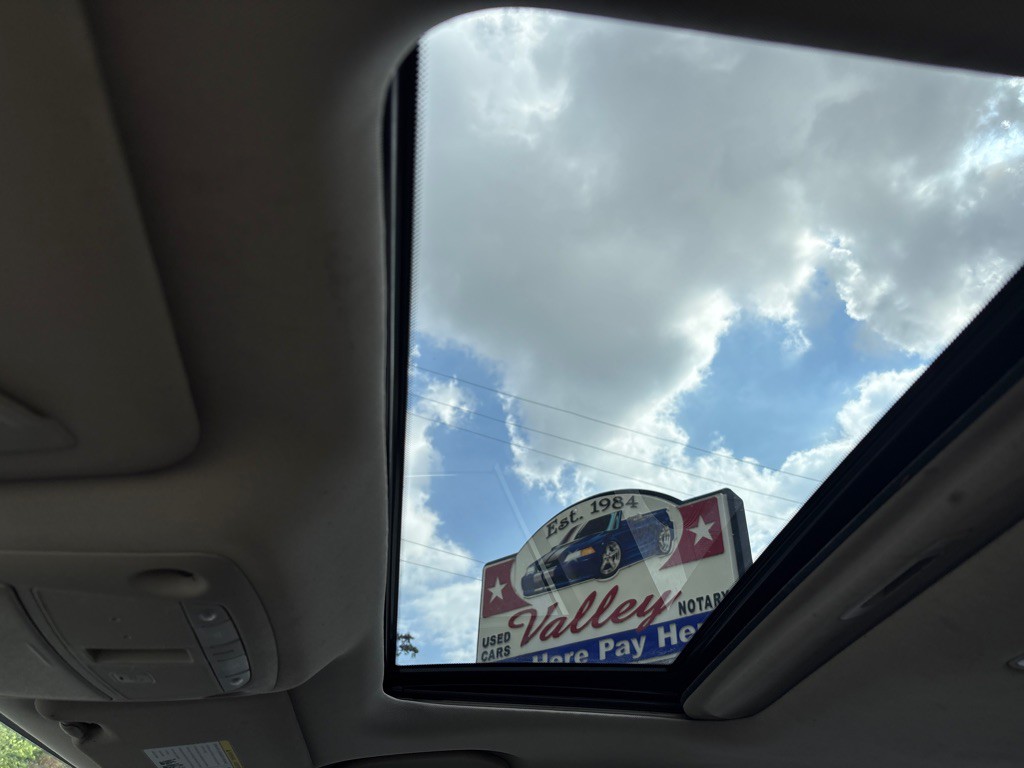 2017 Nissan Rogue Image 25