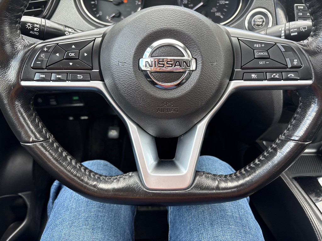 2017 Nissan Rogue Image 28