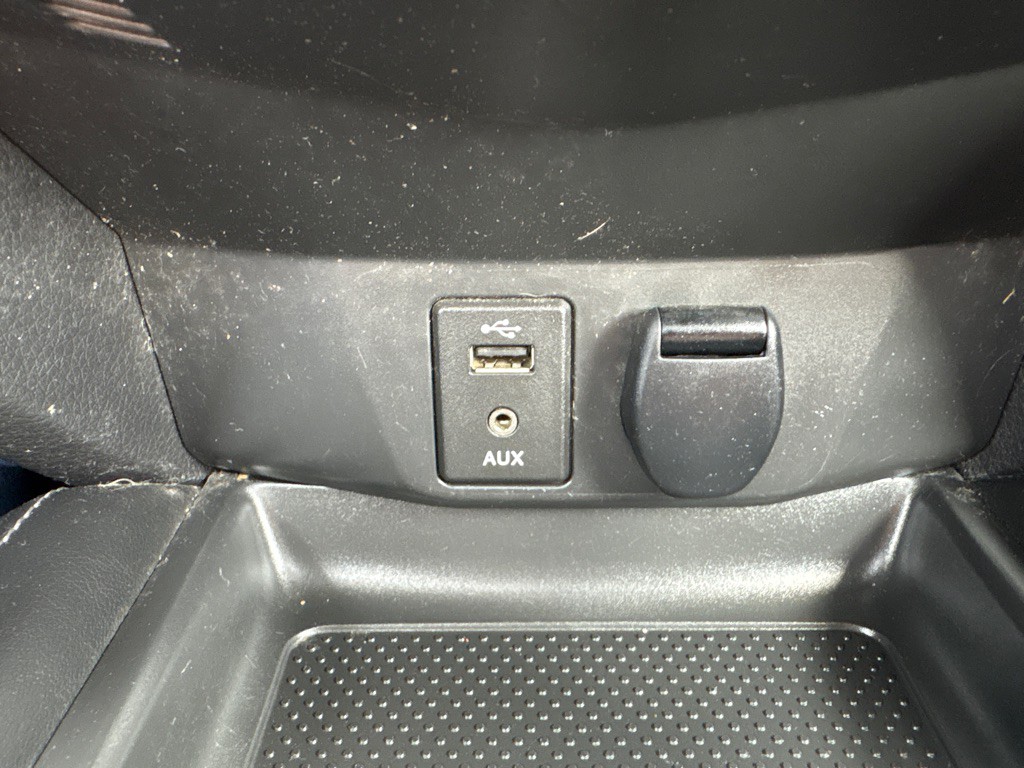 2017 Nissan Rogue Image 33