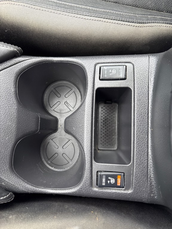 2017 Nissan Rogue Image 35