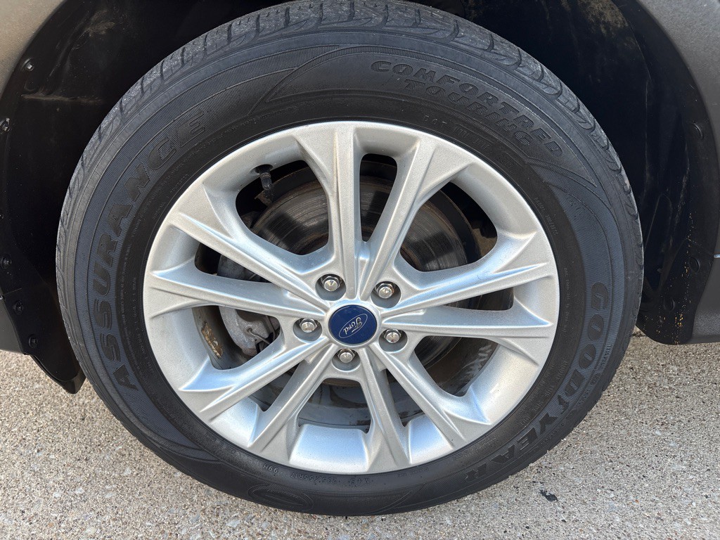 2017 Ford Escape Image 9