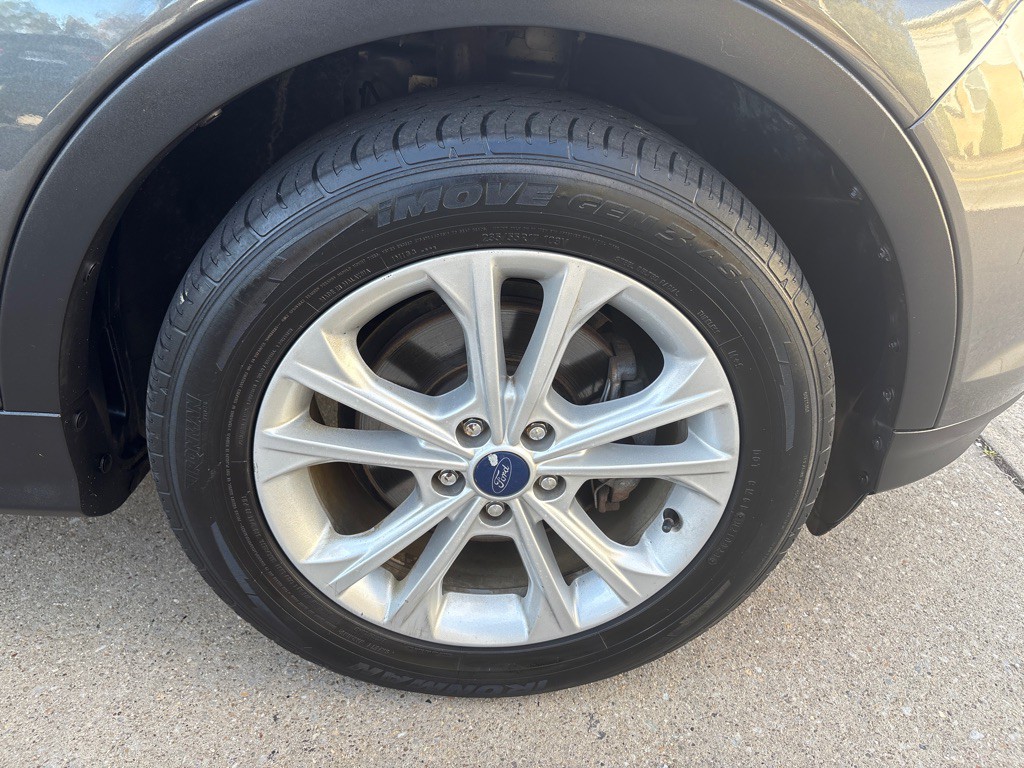 2017 Ford Escape Image 12