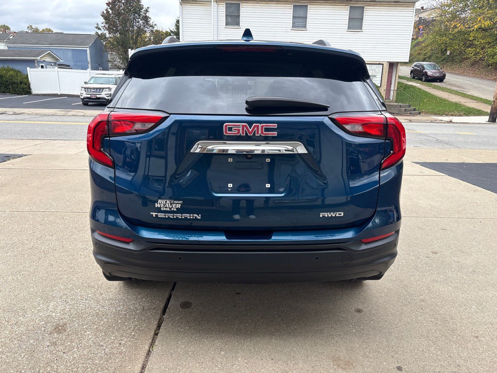 2020 GMC Terrain Image 4