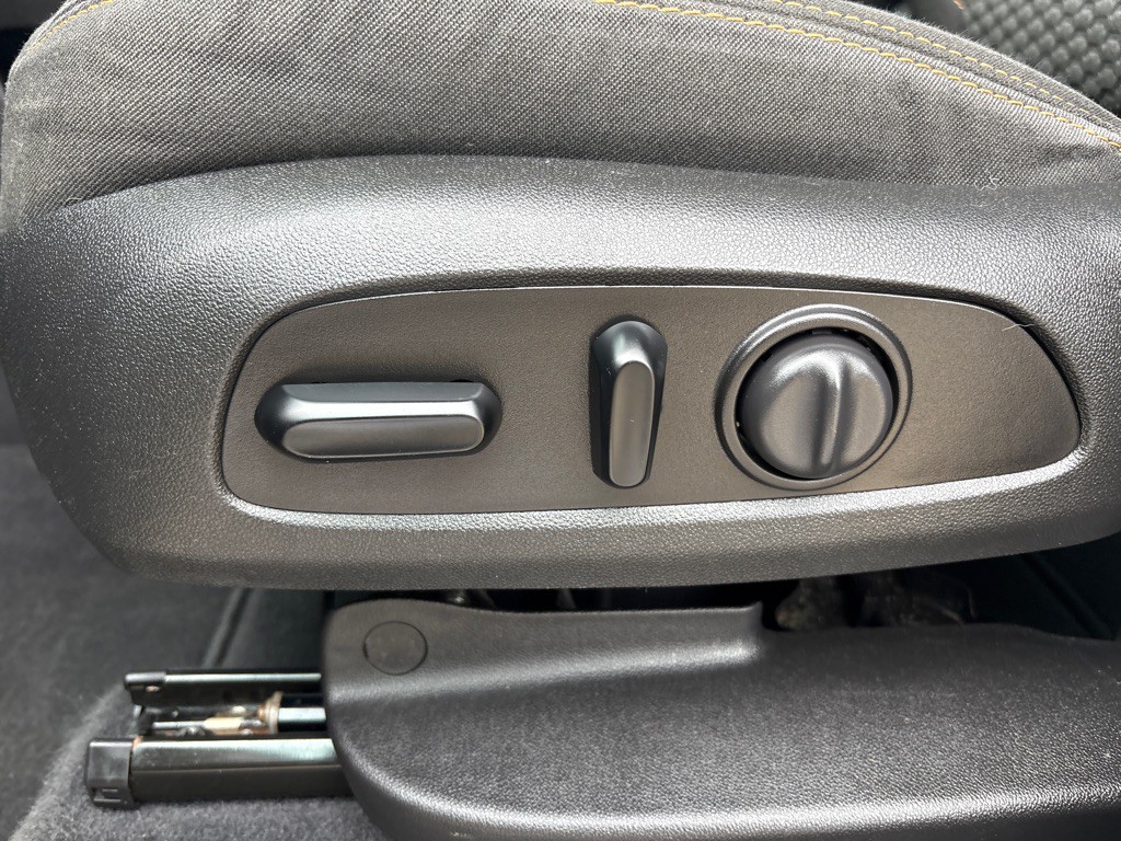 2020 GMC Terrain Image 22