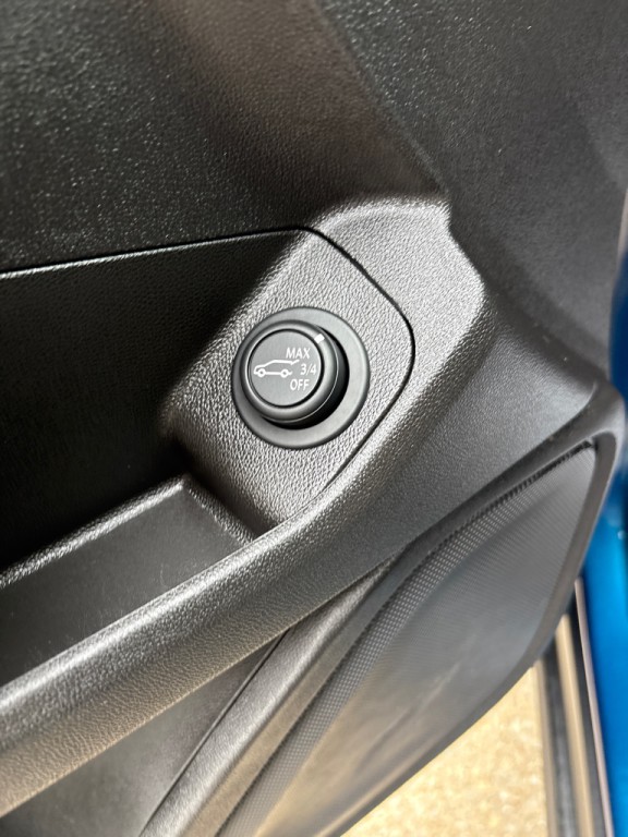 2020 GMC Terrain Image 26