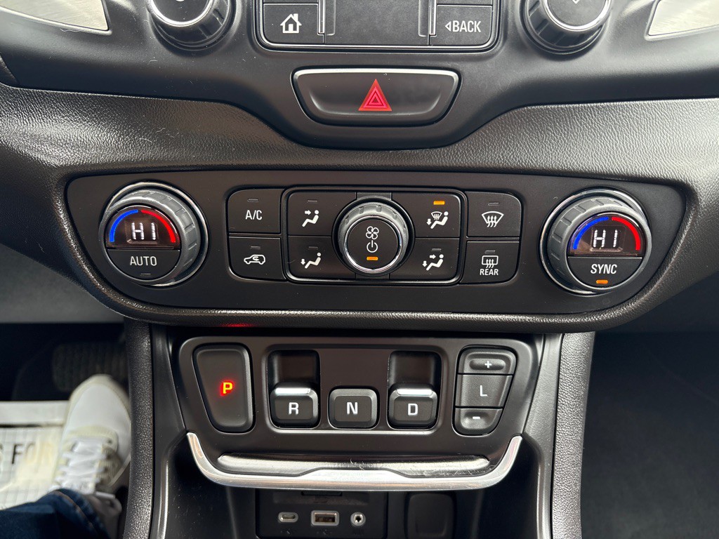 2020 GMC Terrain Image 33