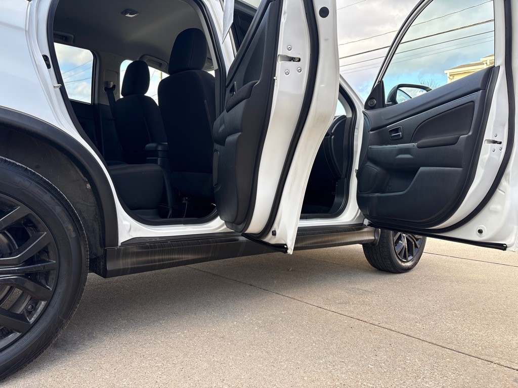 2019 Mitsubishi Outlander Image 14