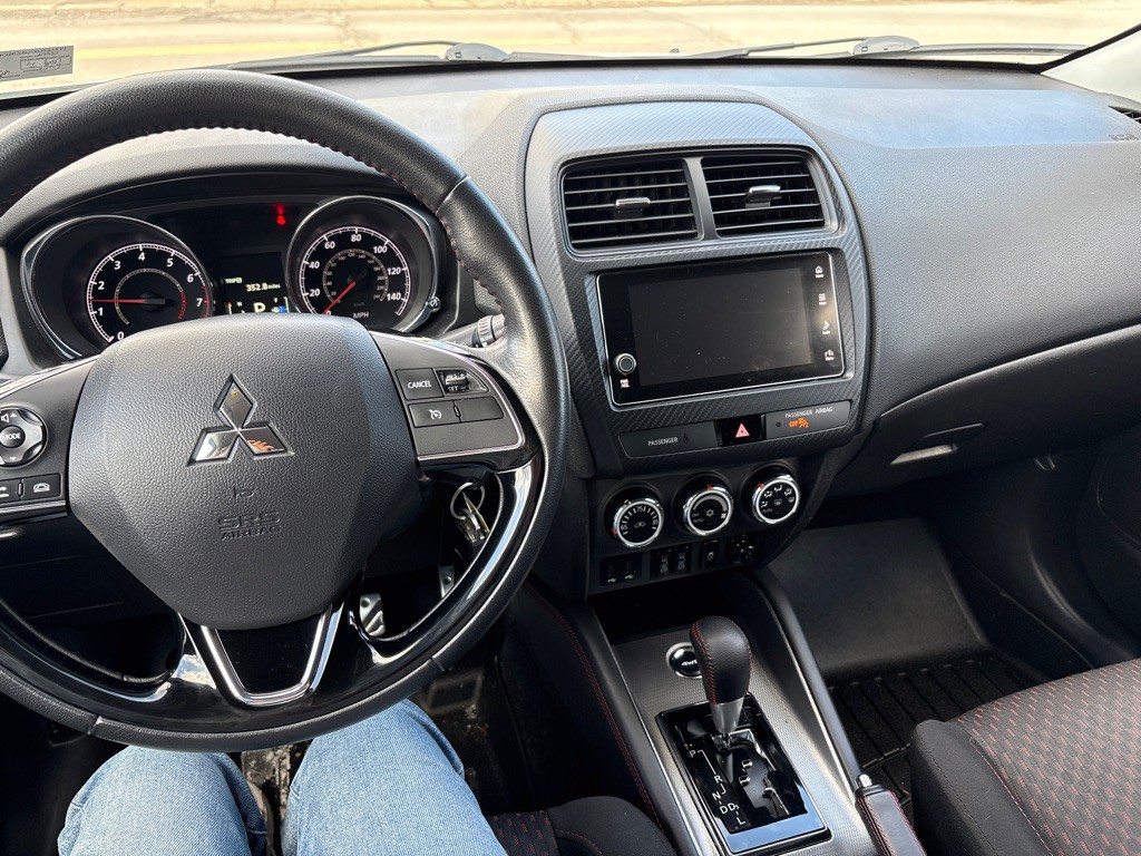 2019 Mitsubishi Outlander Image 24