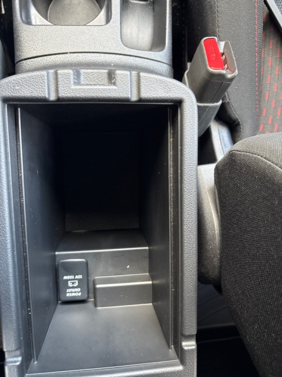 2019 Mitsubishi Outlander Image 36