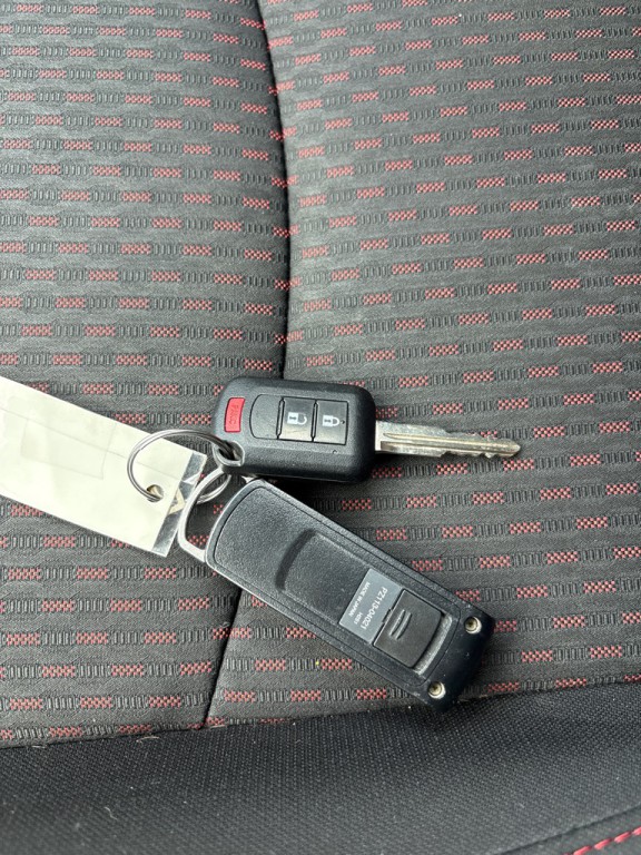 2019 Mitsubishi Outlander Image 39