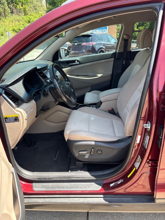 2016 Hyundai Tucson Image 23