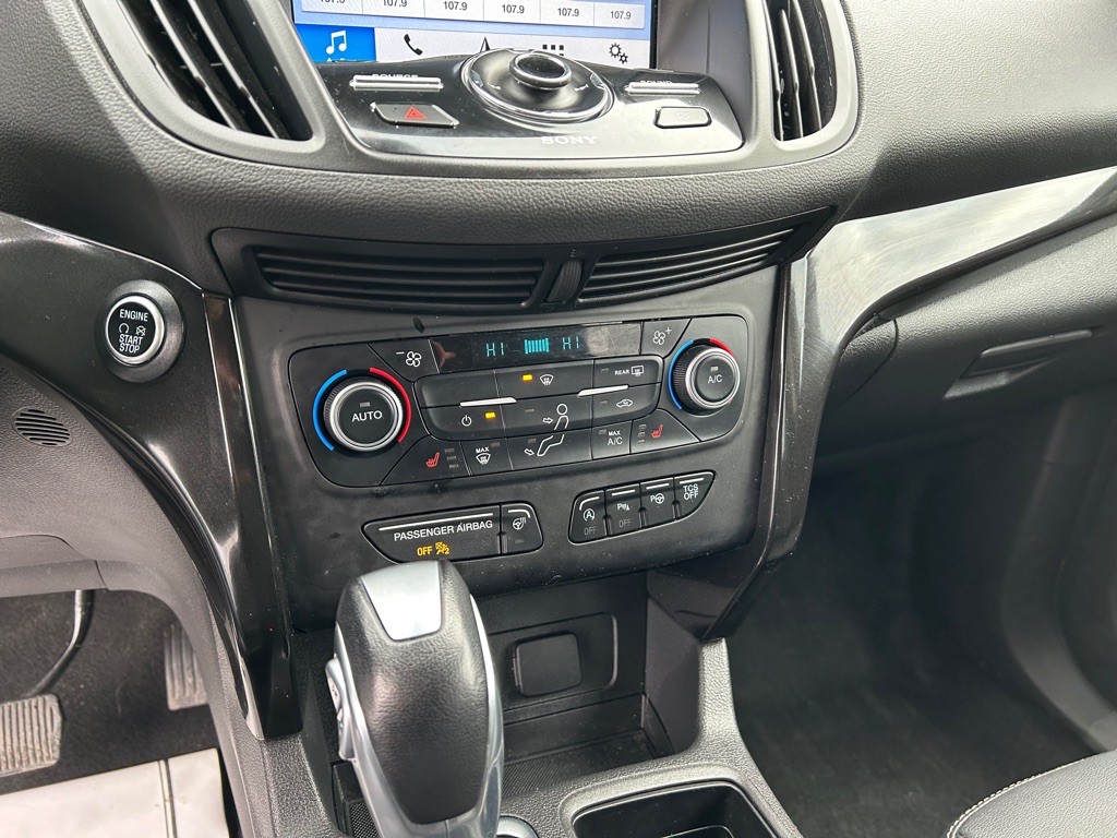 2019 Ford Escape Image 16