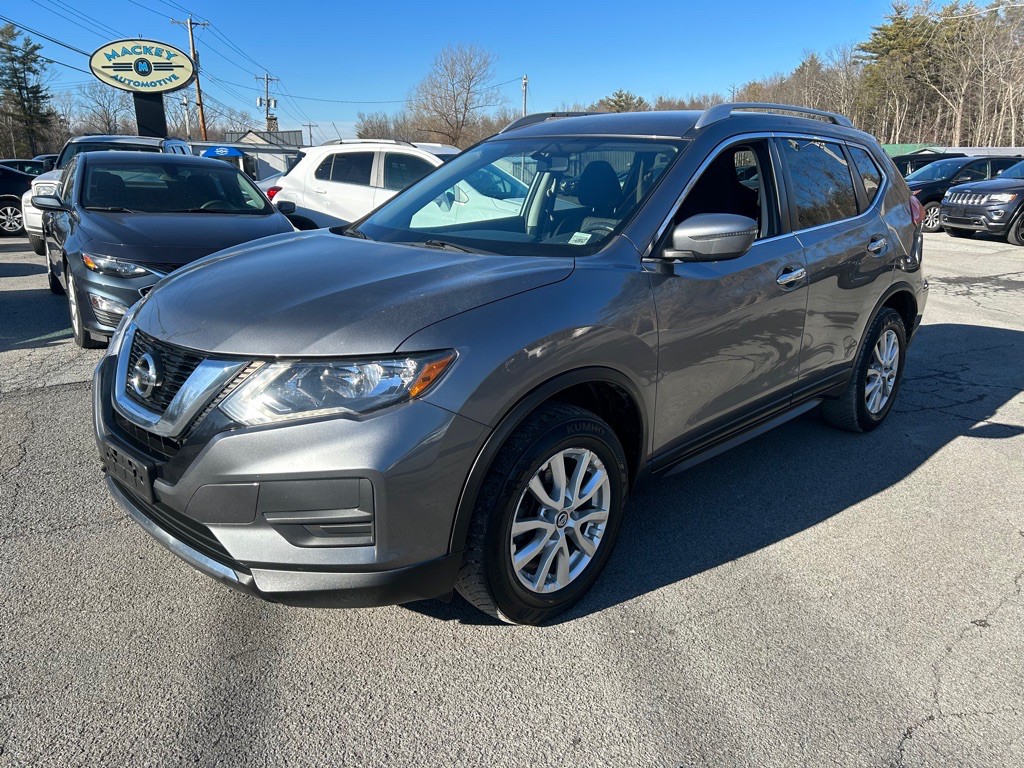 2017 Nissan Rogue Image 2