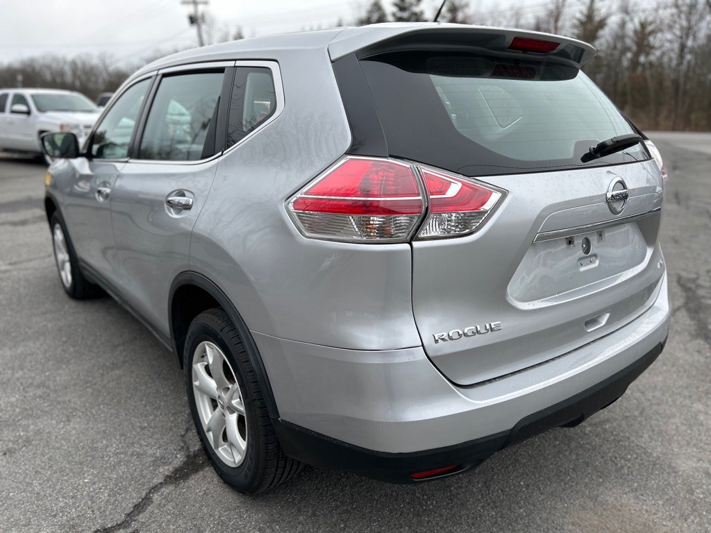 2015 Nissan Rogue Image 4