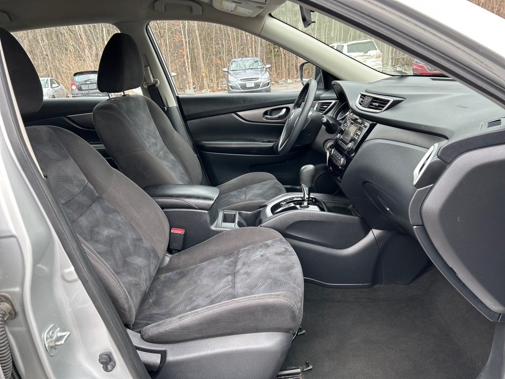 2015 Nissan Rogue Image 13