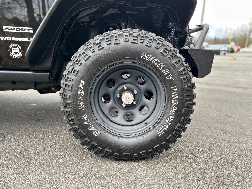 2013 Jeep Wrangler Image 8