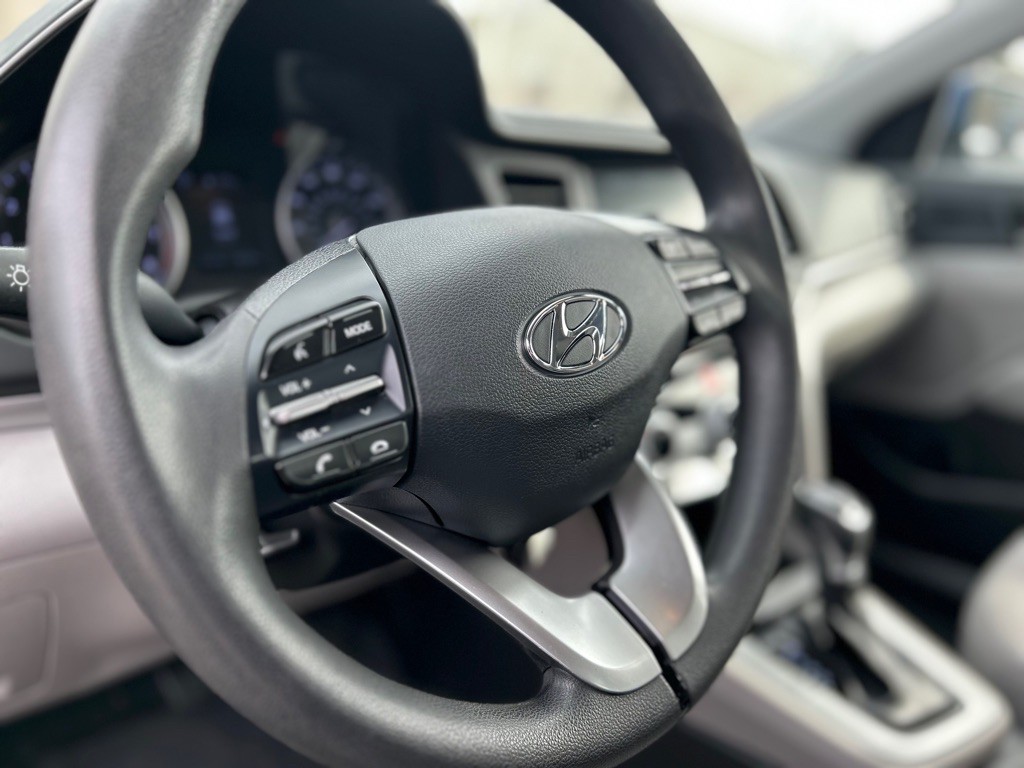 2019 Hyundai Elantra Image 6