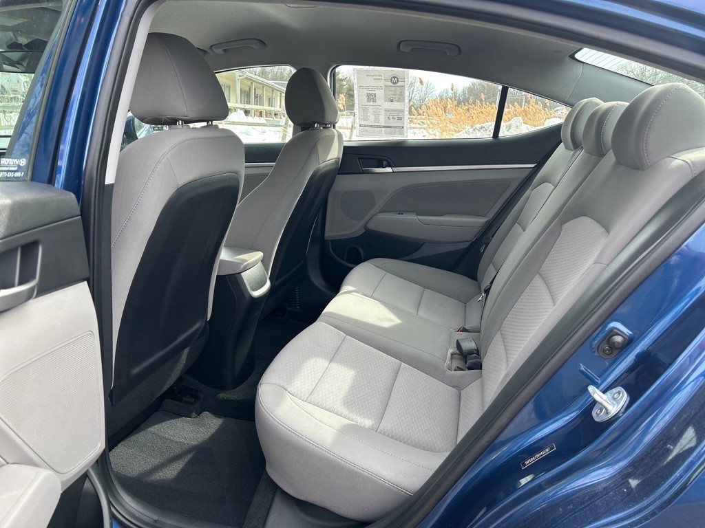 2019 Hyundai Elantra Image 15