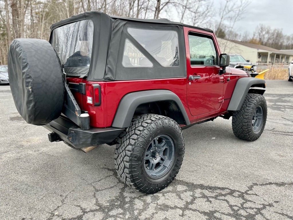 2012 Jeep Wrangler Image 8