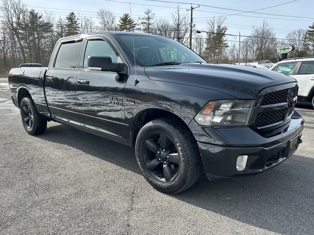 2018 RAM 1500 Image 3