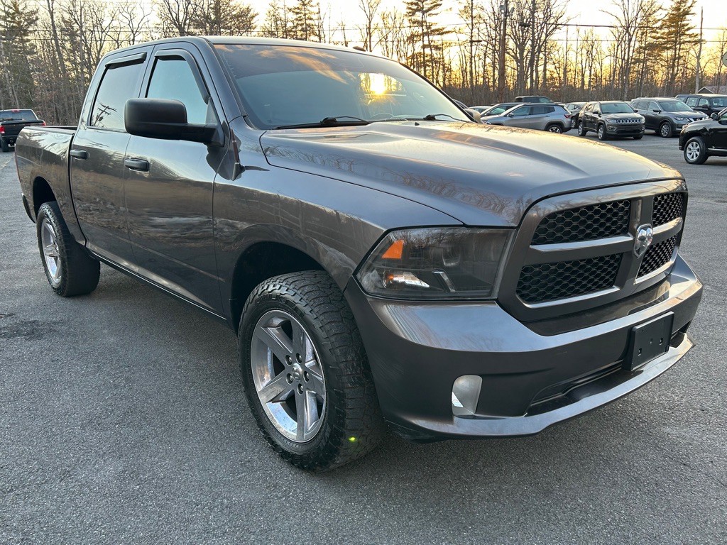 2016 RAM 1500 Image 2