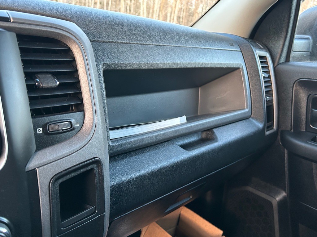 2016 RAM 1500 Image 10