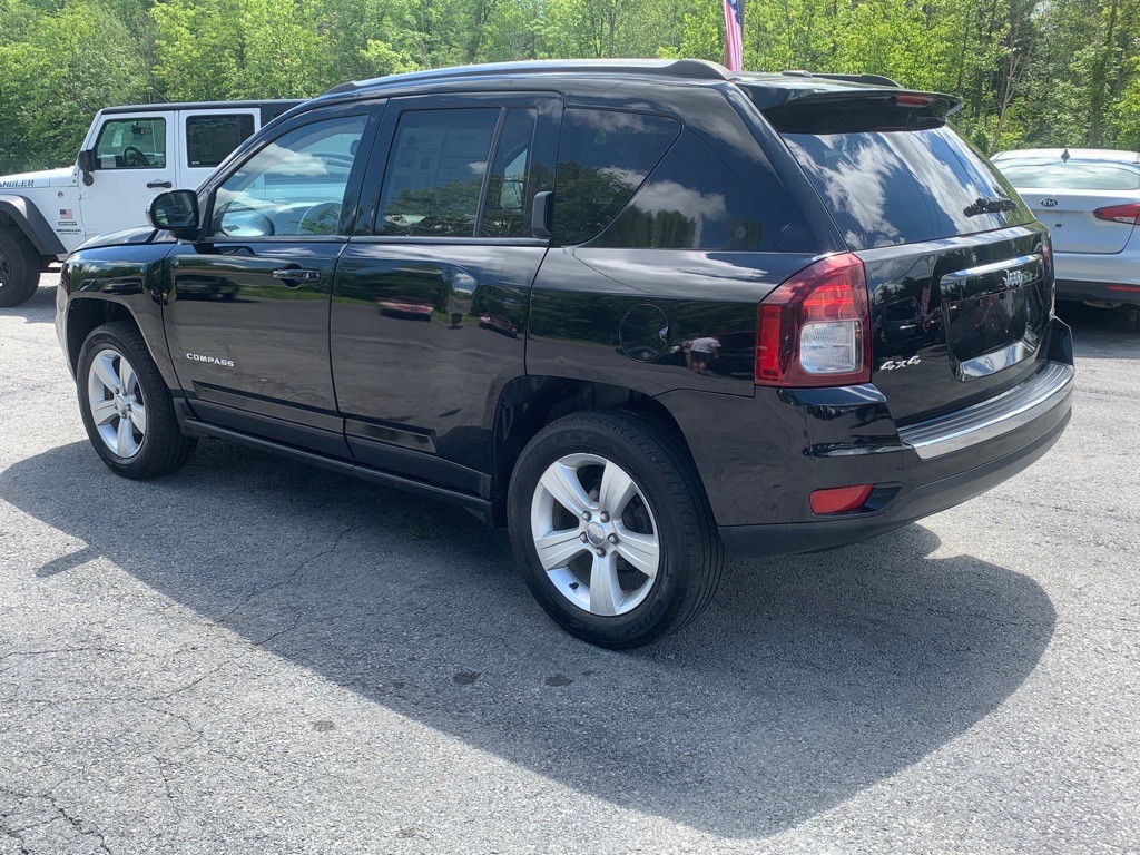 2015 Jeep Compass Image 2