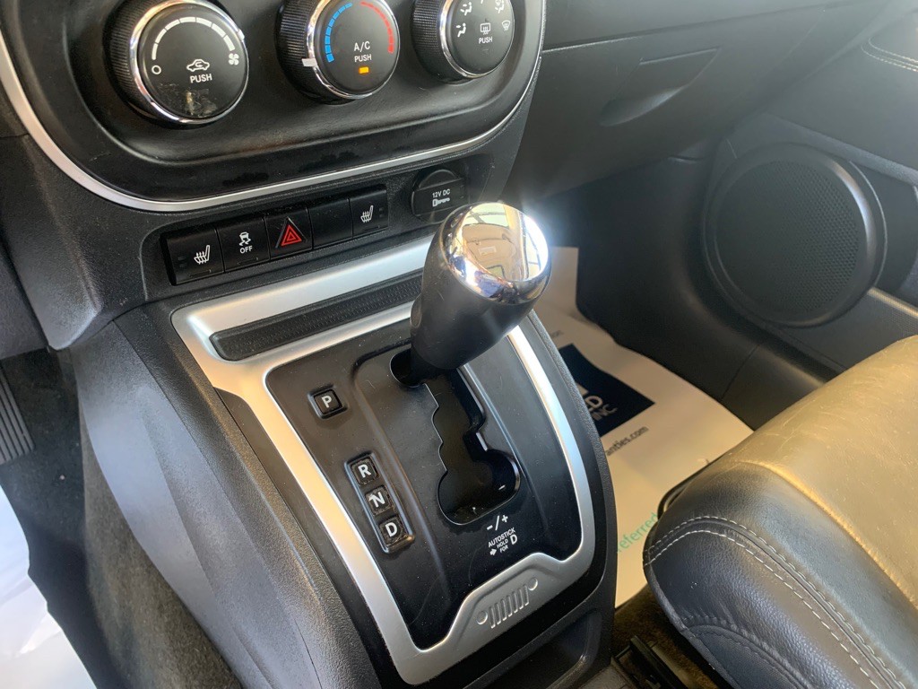 2015 Jeep Compass Image 8