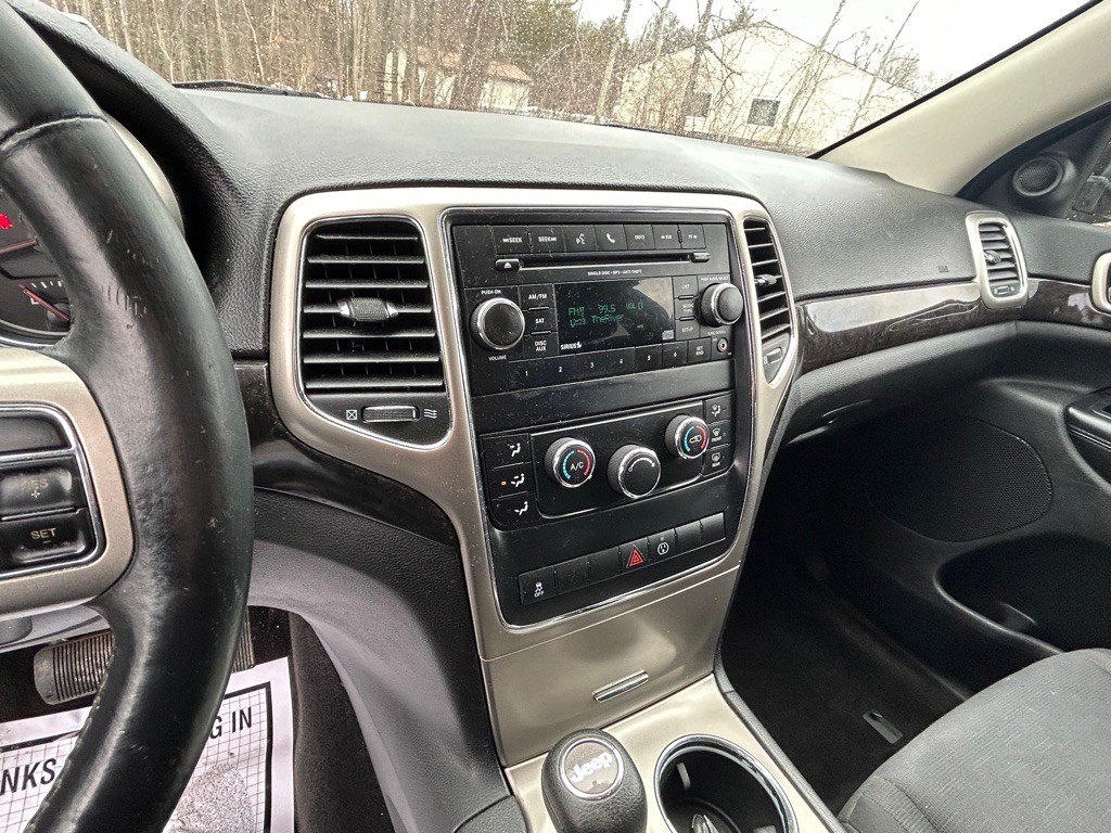 2013 Jeep Grand Cherokee Image 11