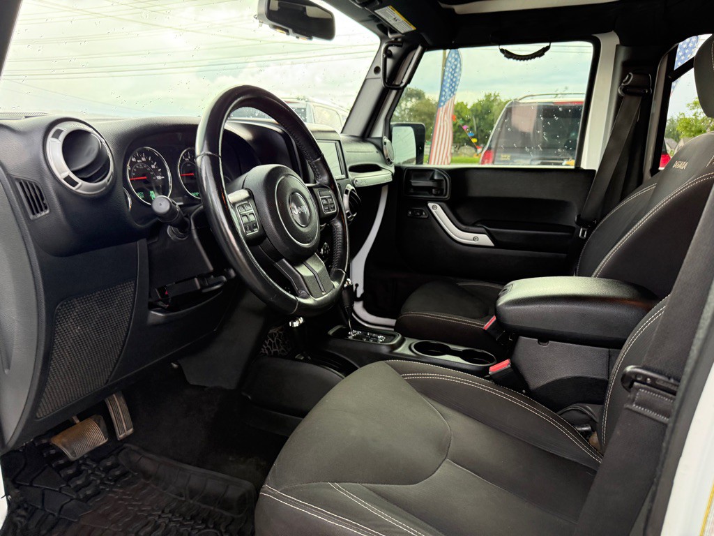 2016 Jeep Wrangler Unlimited Image 9