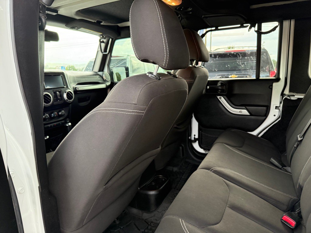 2016 Jeep Wrangler Unlimited Image 11