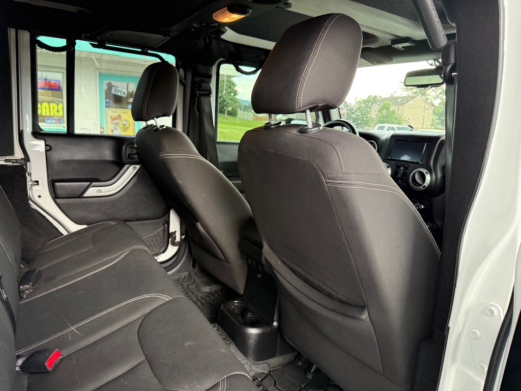 2016 Jeep Wrangler Unlimited Image 12