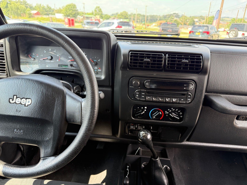 2006 Jeep Wrangler Image 13