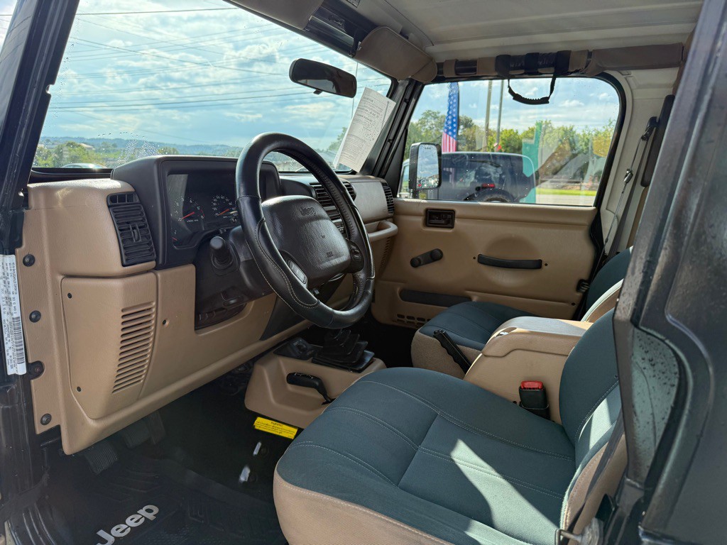 2002 Jeep Wrangler Image 9