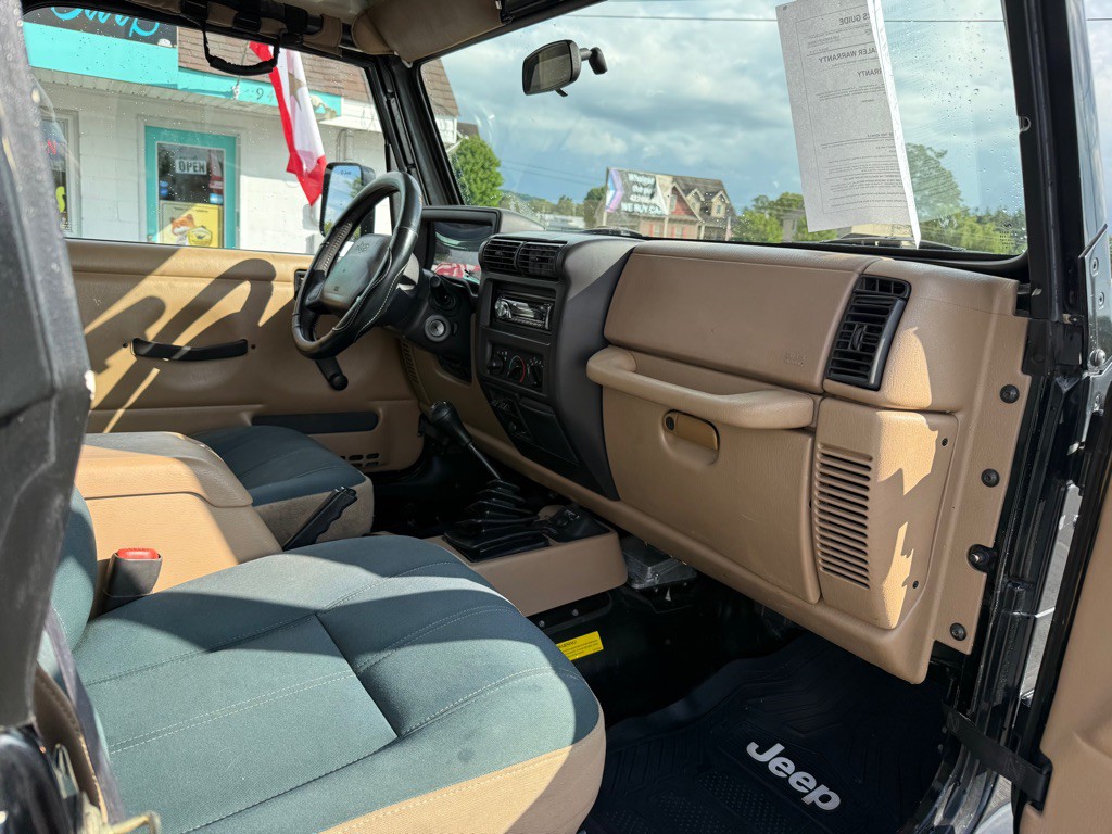 2002 Jeep Wrangler Image 11