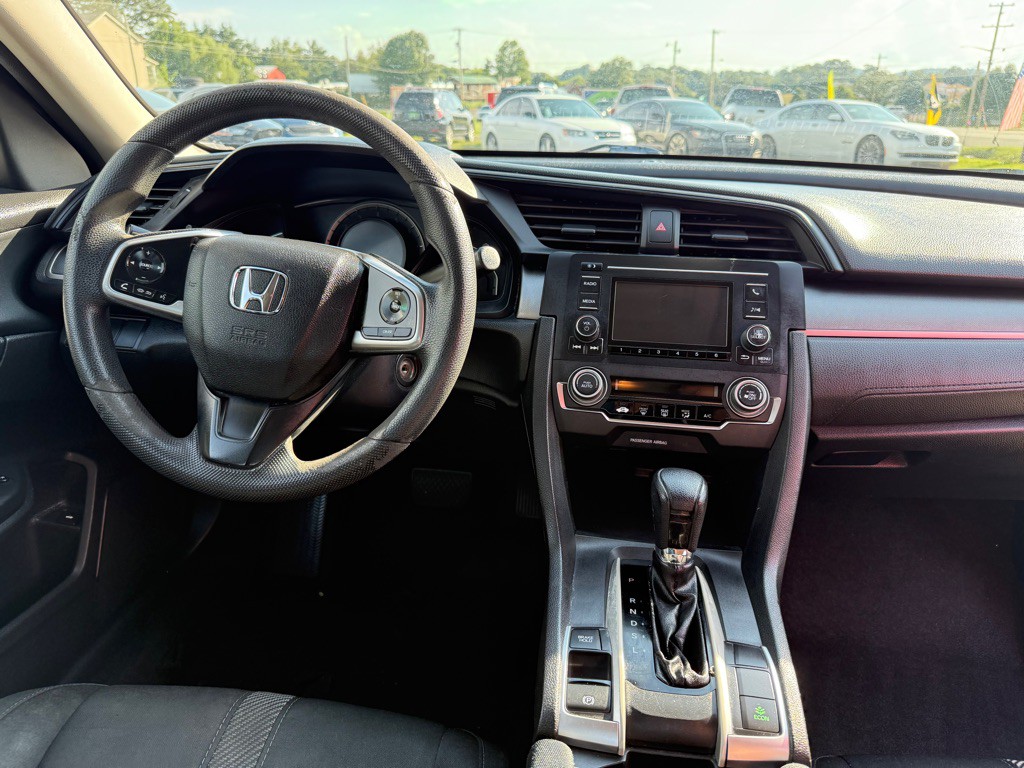 2016 Honda Civic Image 12