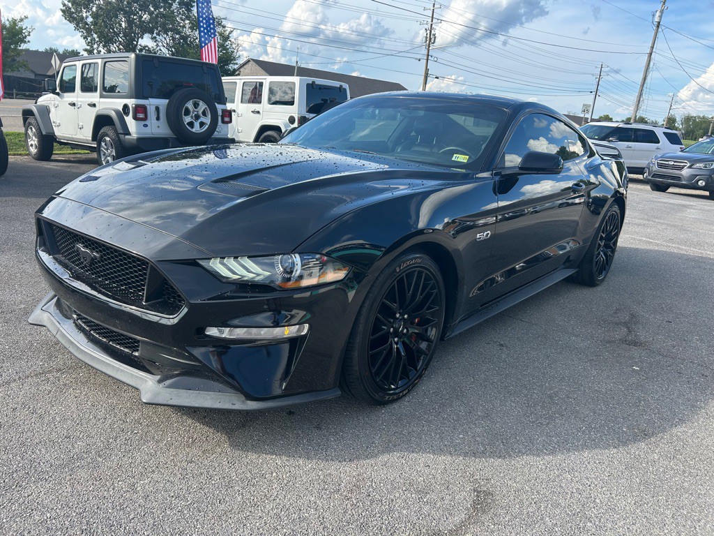 2019 Ford Mustang Image 8