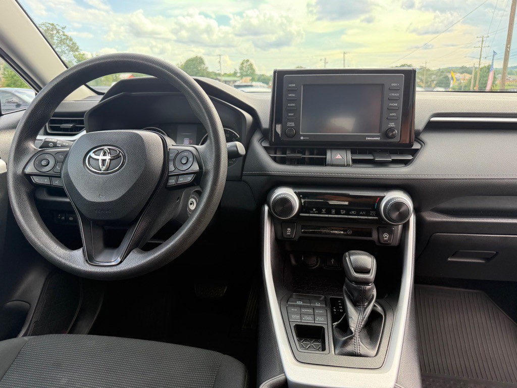2020 Toyota Rav4 Image 6