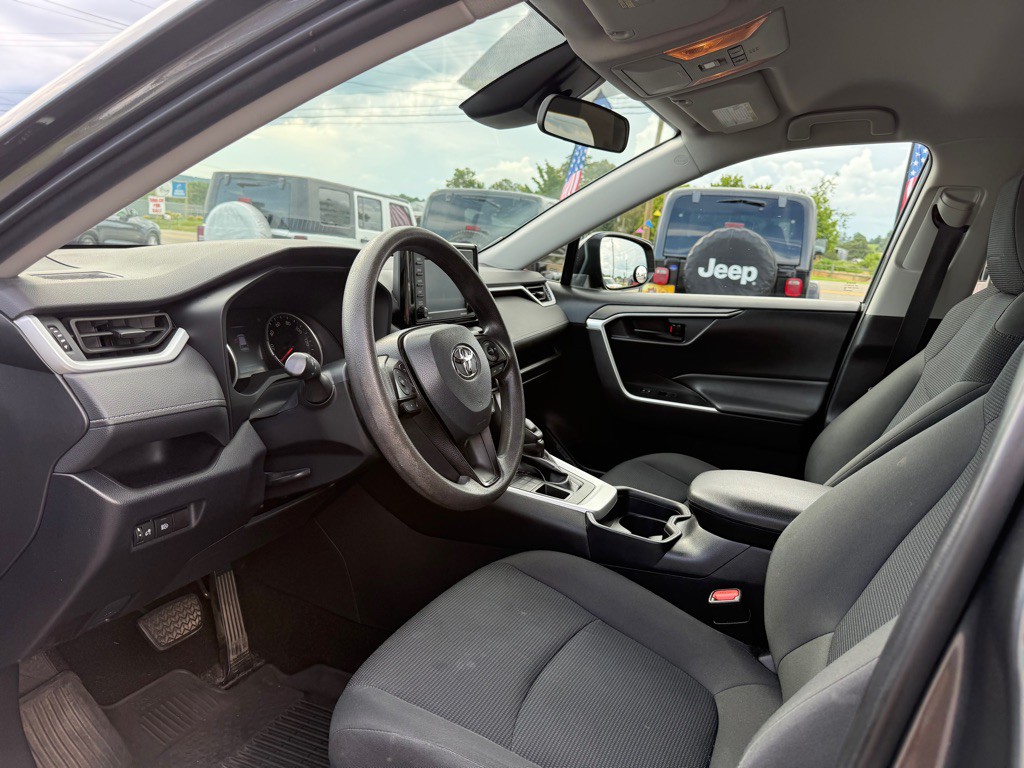 2020 Toyota Rav4 Image 7